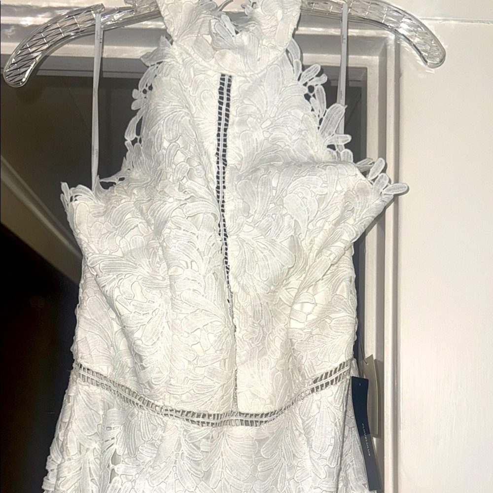 Lulus Elegant White Lace Dress. New with tags. Medium.